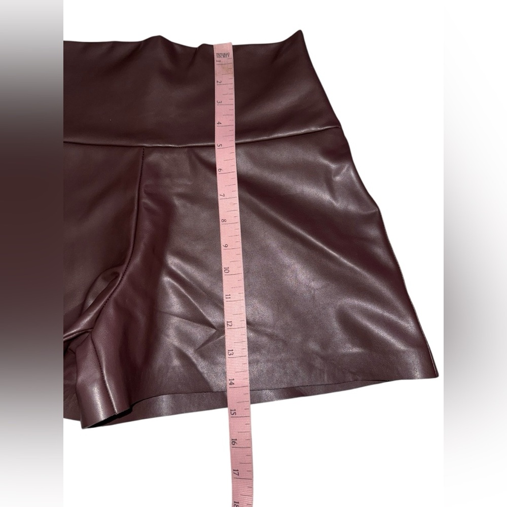 NWOT Norma Kamali Women's Chocolate Brown Straight Leg Faux Leather Shorts XS - Picture 7 of 10